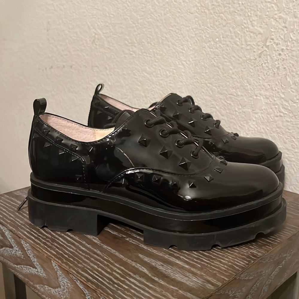 Jessica Simpson Platform Studded oxfords